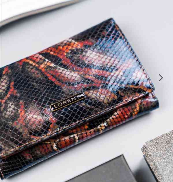 Střední dámská kožená peněženka Lorenti s hadím vzorem  - foto 5