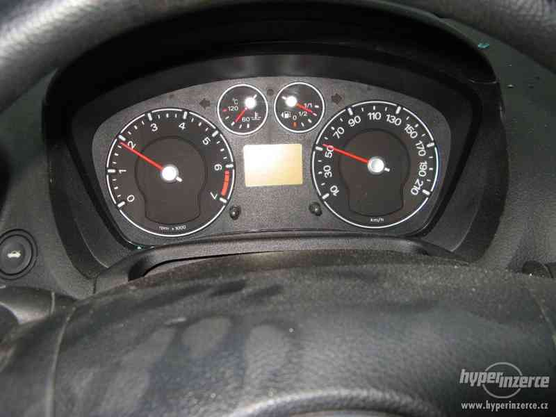 Ford Fiesta r.v.: 2007 1.3 51kW (A9JA) - foto 6