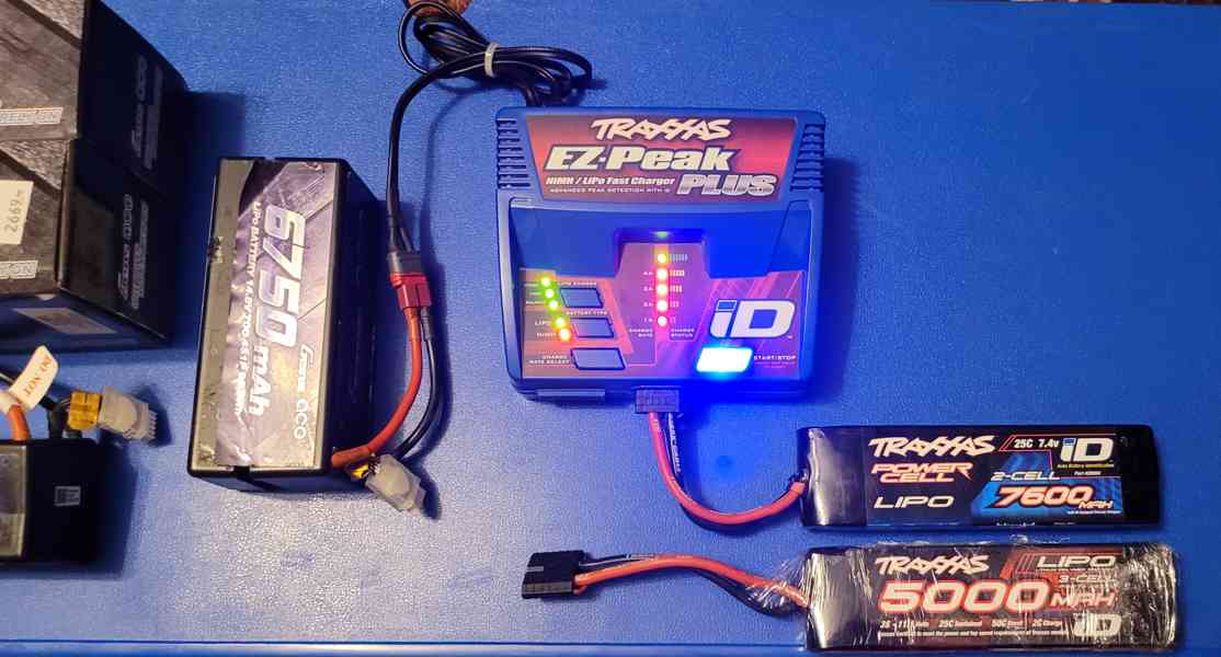 Traxxas nabíječka na 2S a 3S + Li-Pol články 4S - foto 4