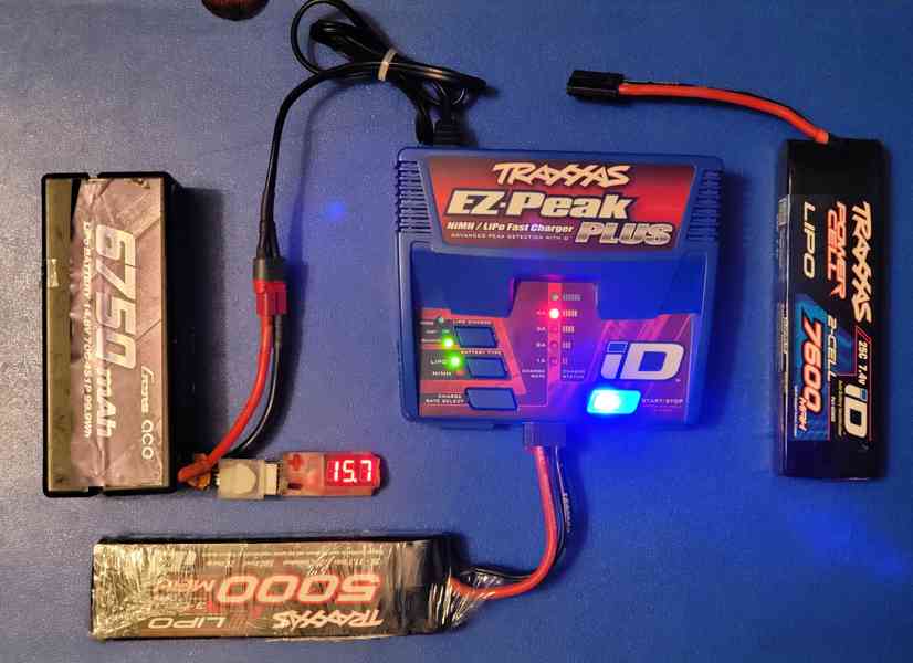 Traxxas nabíječka na 2S a 3S + Li-Pol články 4S - foto 3