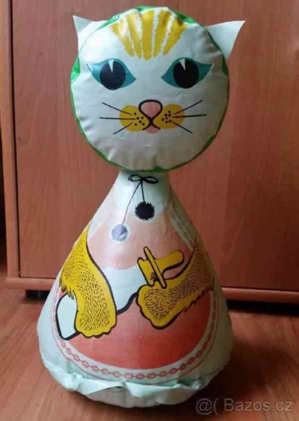 Akvaball - KZ Semily, šáša,Niklová a pět čůrajících panáčků - foto 4