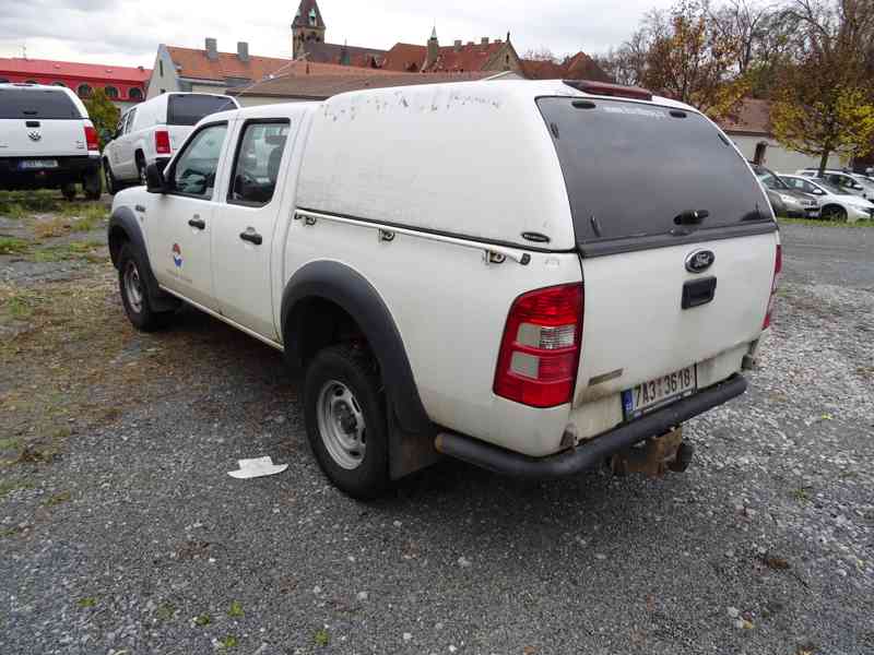 Ford Ranger Double cab 2.5 4x4 - foto 4