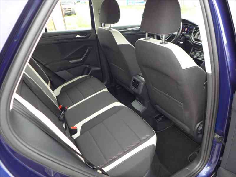 Volkswagen T-Roc 2,0 TDI 110KW 4x4 VIRTUAL LED - foto 9