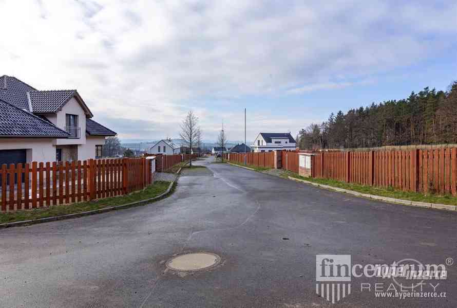 Prodej stavebního pozemku 1730 m2, Letkov - foto 2