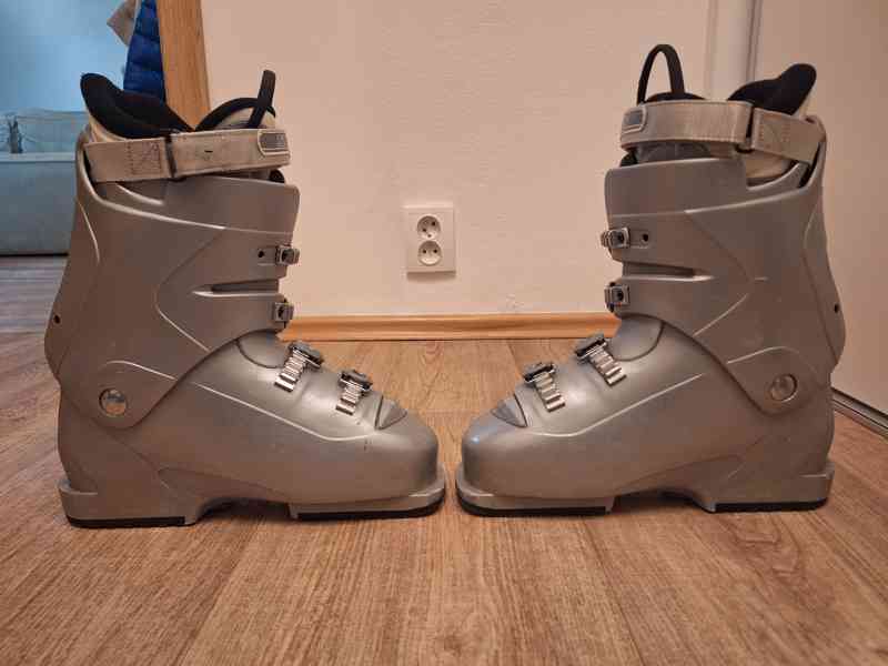 Dámské lyže + lyžáky - foto 6