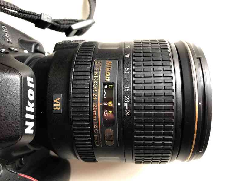Nikon D610 + Nikkor 24-120 f4 AF-S G ED + příslušenství - foto 11