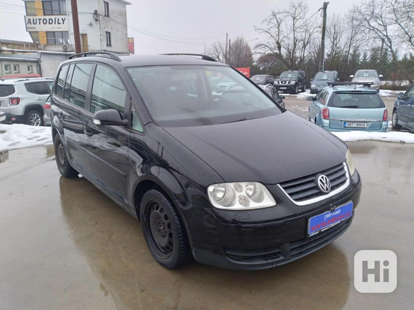 VOLKSWAGEN TOURAN 1.6 FSI TRENDLINE - foto 1