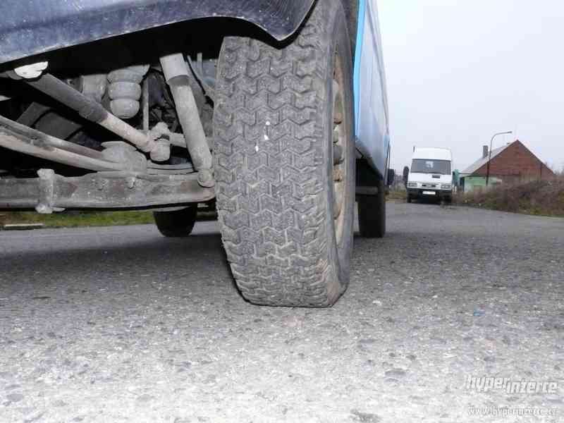 Mercedes-Benz 208D,5míst,nová STK - foto 2