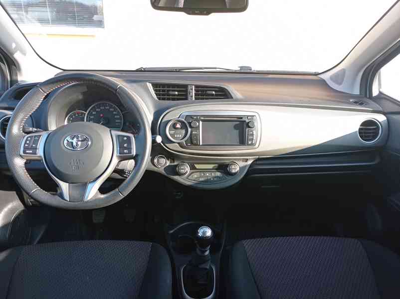 Toyota Yaris 1.3 VVTi Tažné/Výhřev/Kamera - foto 22