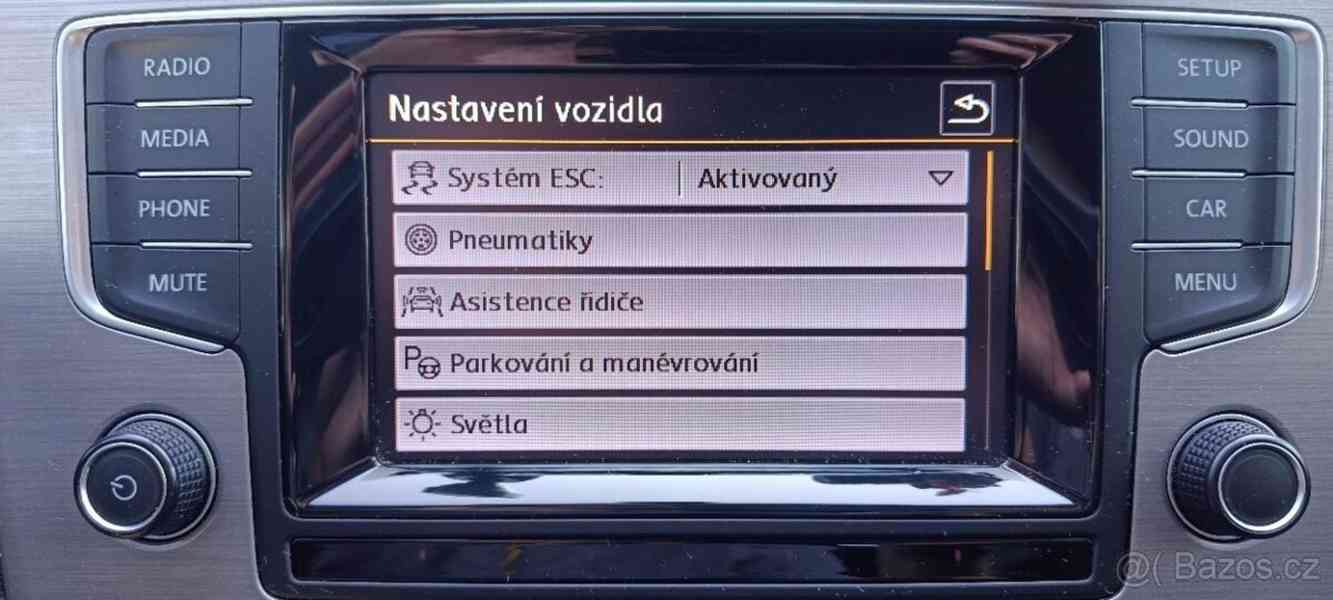 Volkswagen Golf 1,2   TSI Bluemotion - foto 10