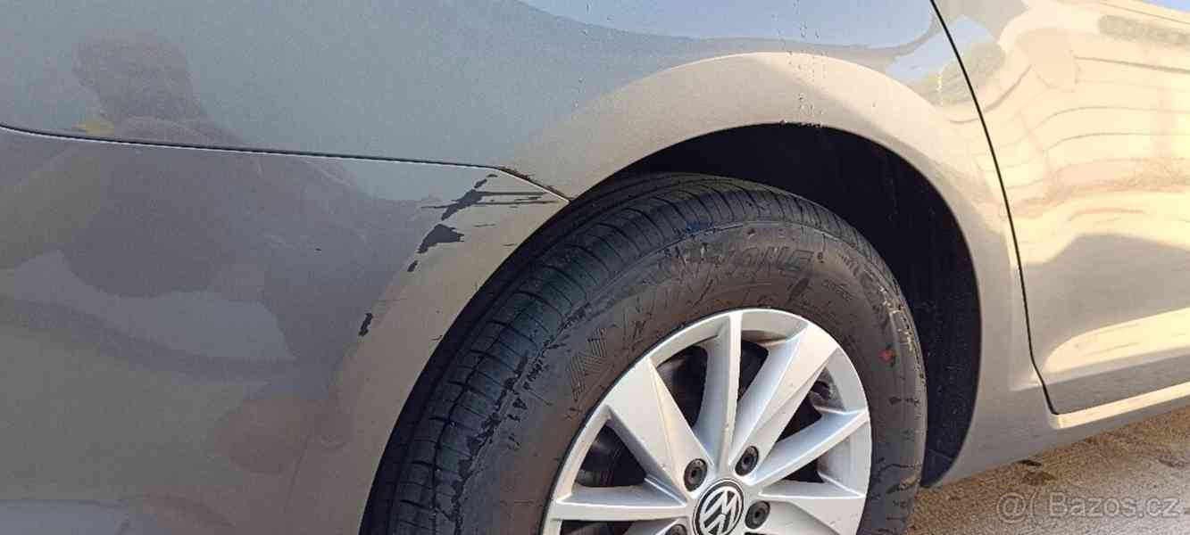Volkswagen Golf 1,2   TSI Bluemotion - foto 7
