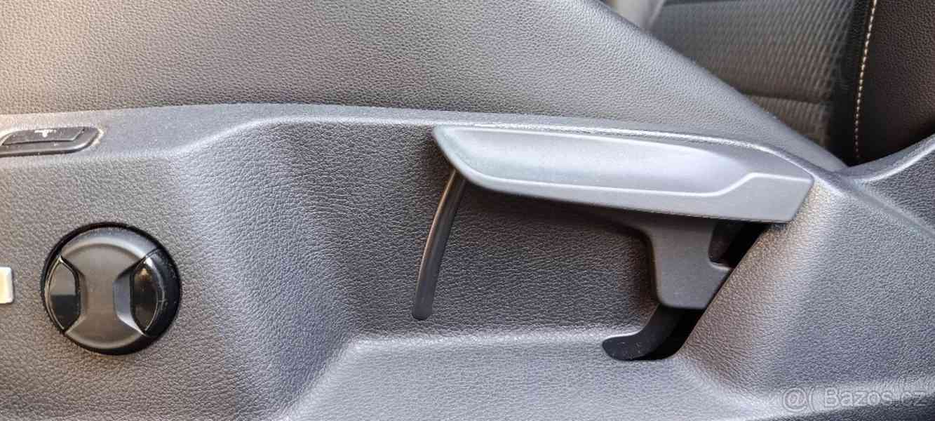 Volkswagen Golf 1,2   TSI Bluemotion - foto 8