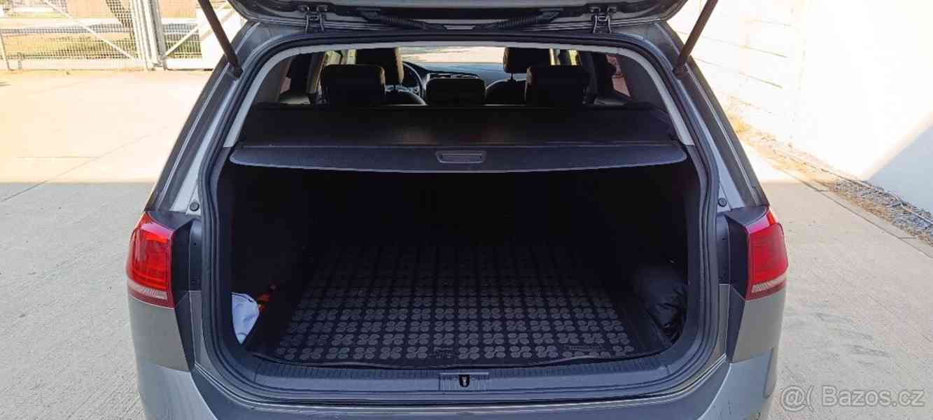 Volkswagen Golf 1,2   TSI Bluemotion - foto 14