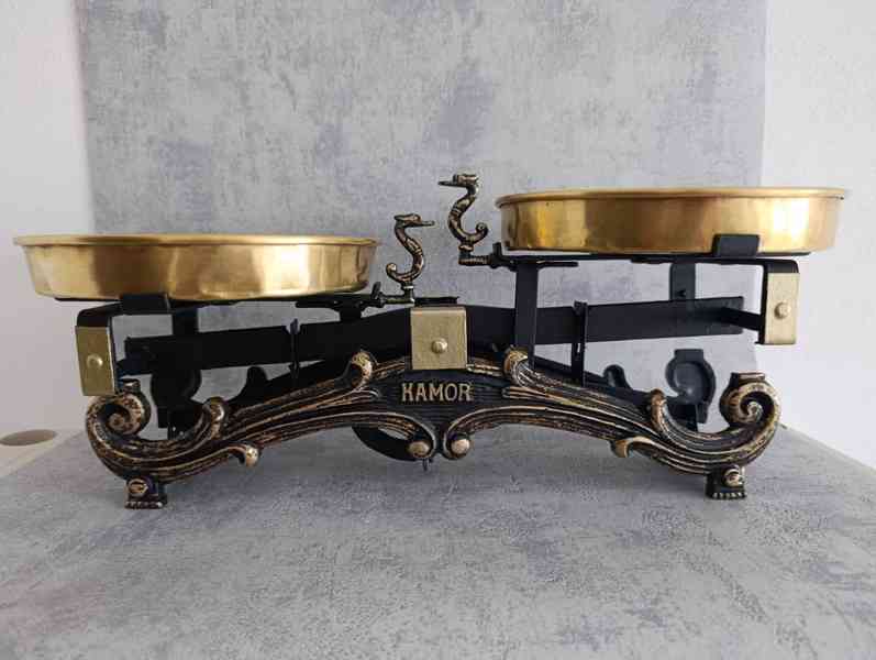 Staré váhy KOSMOS po renovaci, původní misky - foto 2