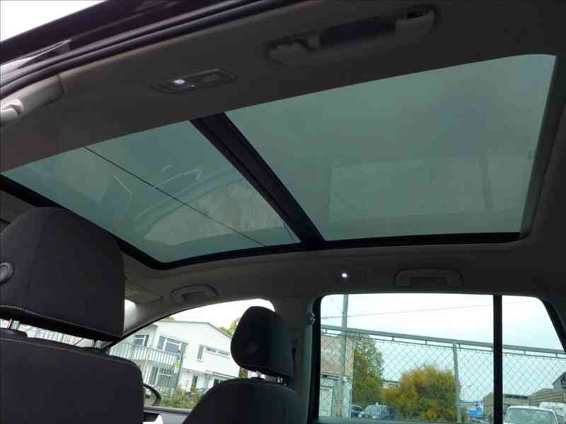 Volkswagen Golf Sportsvan 1,4 TSI VÝHŘEV TAŽNÉ 1.MAJITEL - foto 19