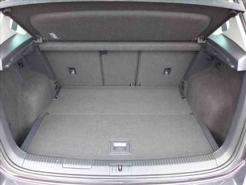 Volkswagen Golf Sportsvan 1,4 TSI VÝHŘEV TAŽNÉ 1.MAJITEL - foto 16