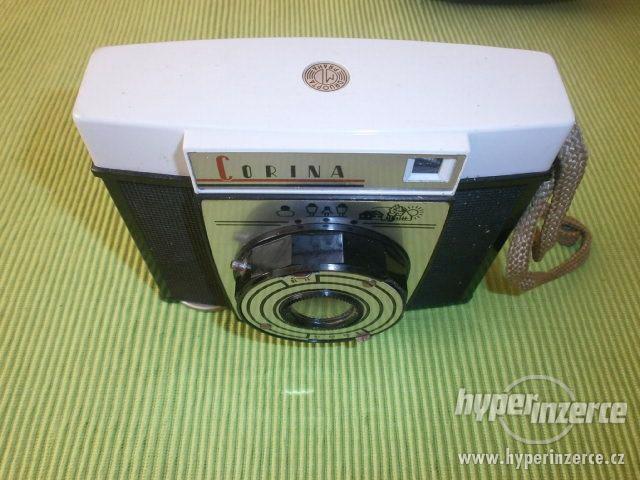Prodám starý fotoaparát značky CORINA - foto 2