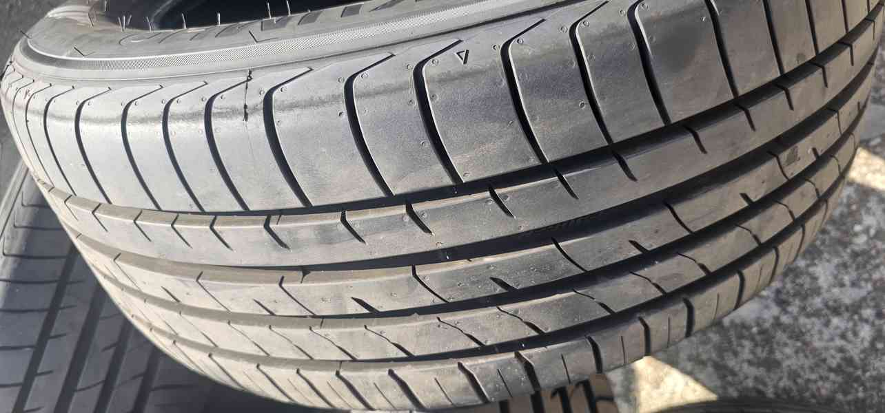  Pneu KUMHO Crugen 235/55 R 18 100H  - foto 3