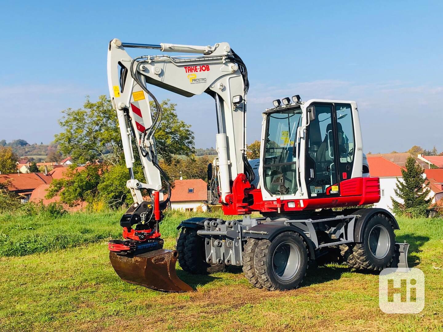 Kolové rypadlo Takeuchi TB295W (Možnost leasingu) - foto 1