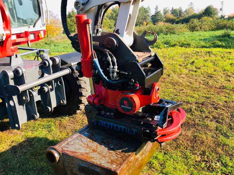 Kolové rypadlo Takeuchi TB295W (Možnost leasingu) - foto 7