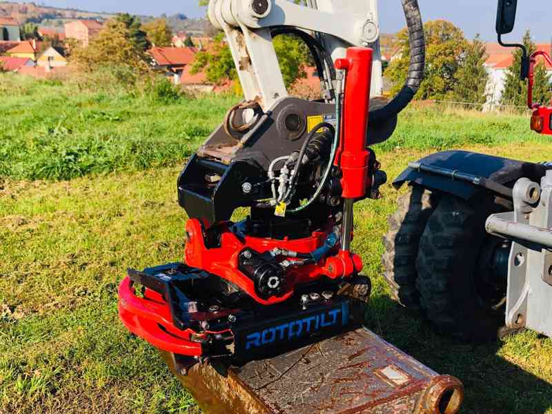 Kolové rypadlo Takeuchi TB295W (Možnost leasingu) - foto 8