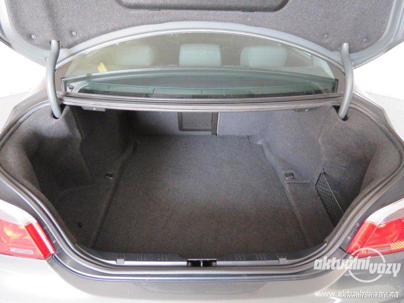 BMW 5 3.0, nafta, rok 2004 - foto 9