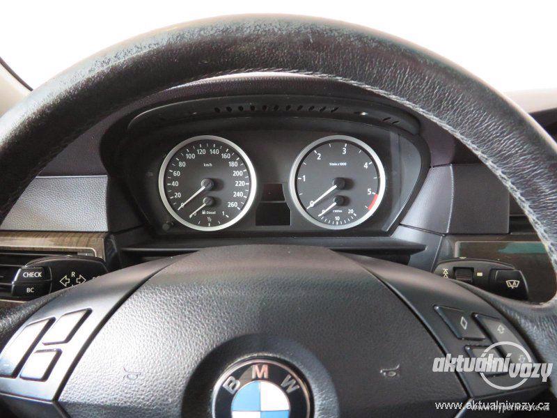 BMW 5 3.0, nafta, rok 2004 - foto 19