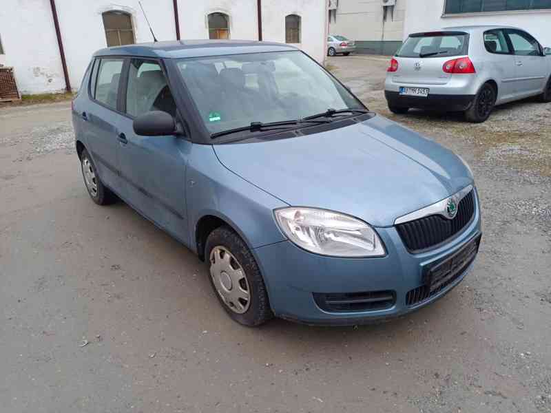 Škoda Fabia 1.4 16V 63Kw RV.2009 TAŽNÉ - NOVÁ STK - foto 9