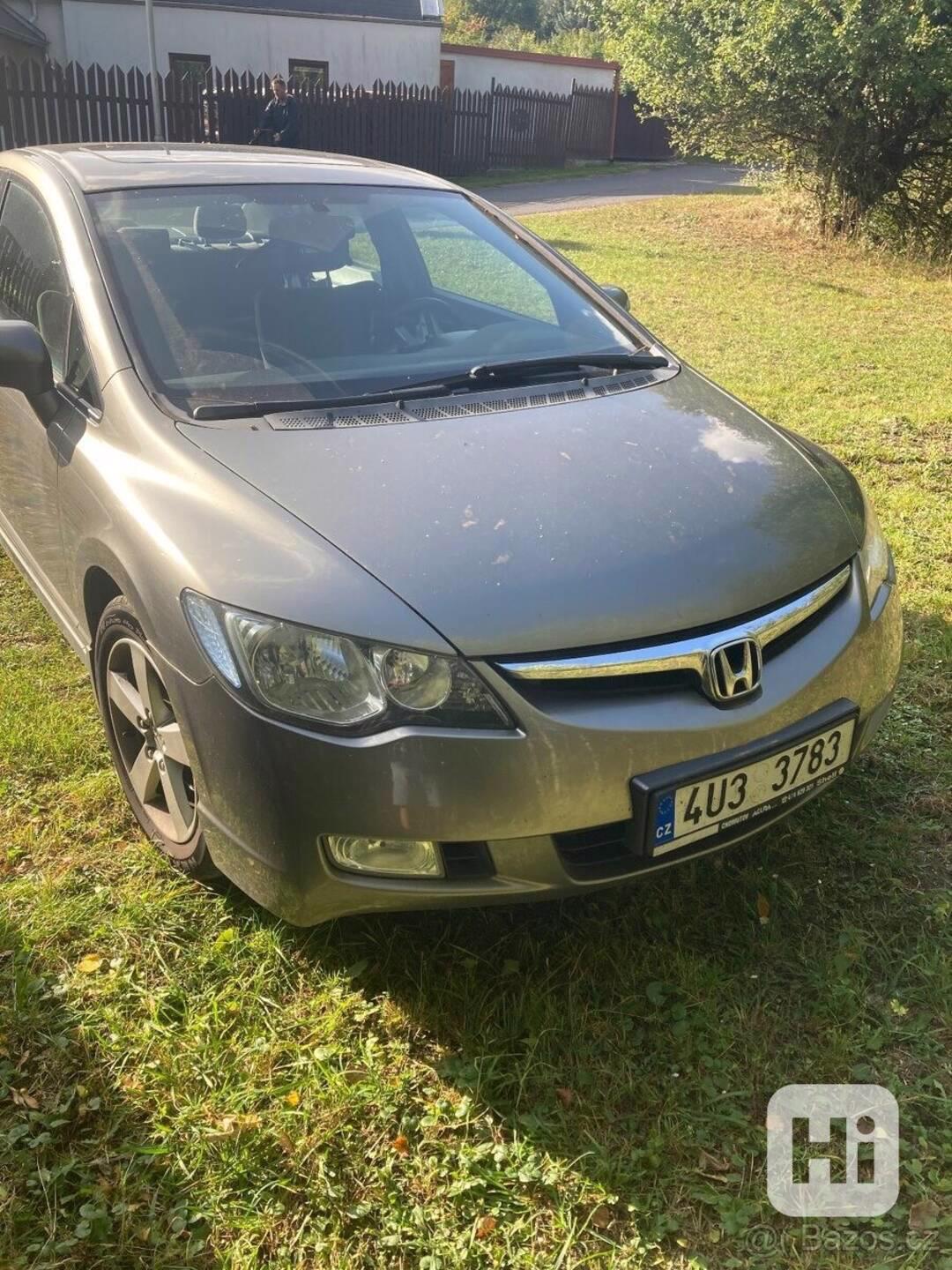 Honda Civic 1,8   103kw 2007 - foto 1