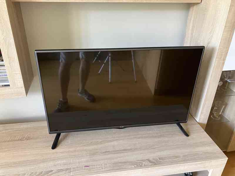 Televize 42LB550V – 42" Full HD, DVB-T2  - foto 2