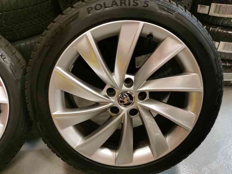 Alu Škoda SUPERB III 8Jx18 ET44 5x112 zimní 235/45 R18 9,4mm - foto 5