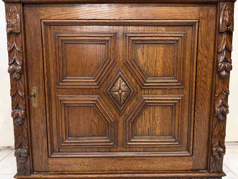 Starožitná skříň Mechelen - foto 6