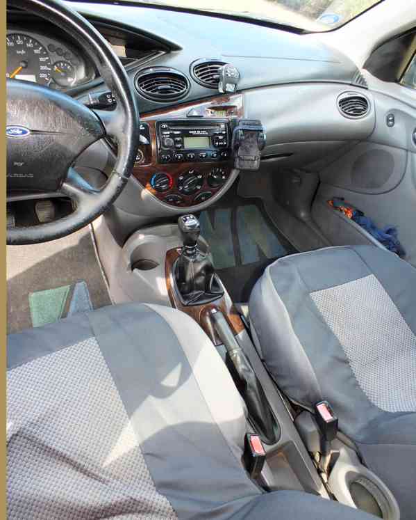 Ford Focus combi - foto 10