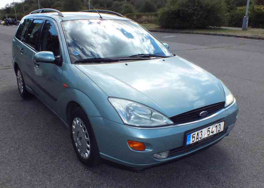 Ford Focus combi - foto 1