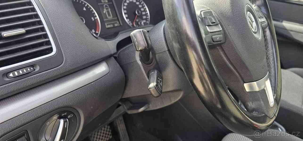 Volkswagen Sharan 2,0   125kw Automat DSG - 7 míst - H - foto 16