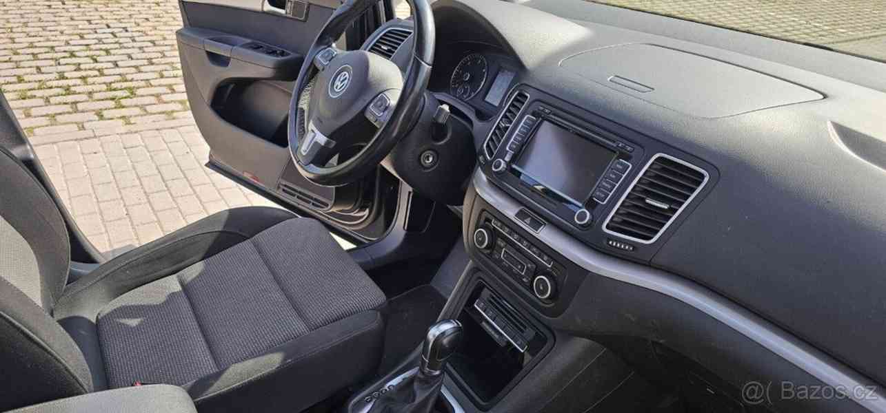 Volkswagen Sharan 2,0   125kw Automat DSG - 7 míst - H - foto 5