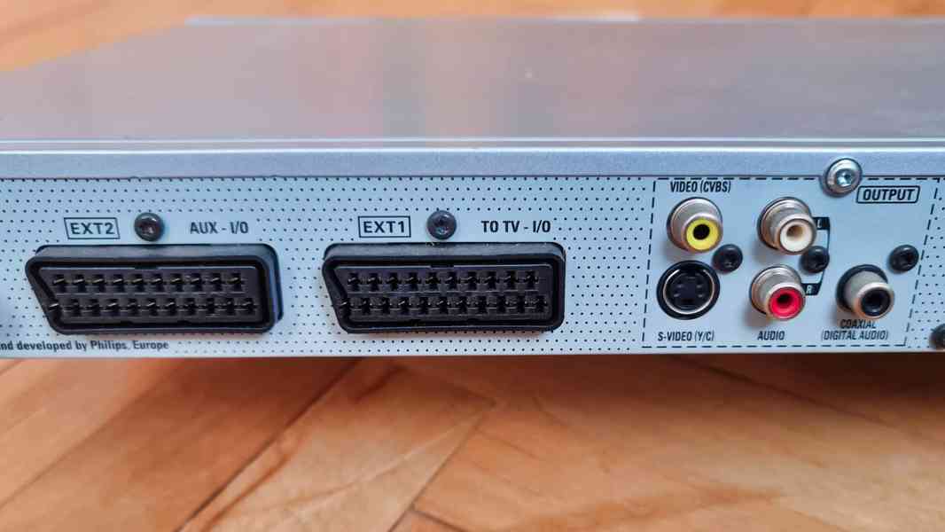 DVD rekordér Philips DVDR3450H + 30 DVD - foto 4