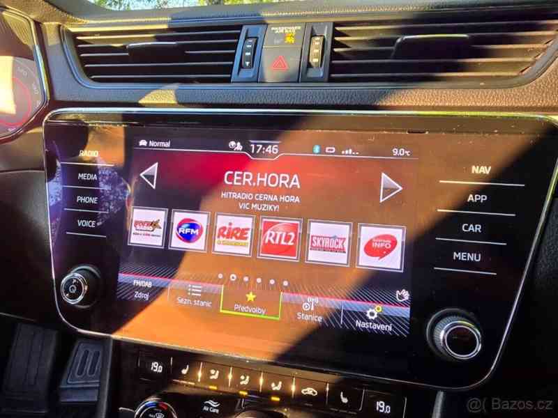 Škoda Superb 2,0   3 DSG 110KW Led Matrix Tažné D - foto 11