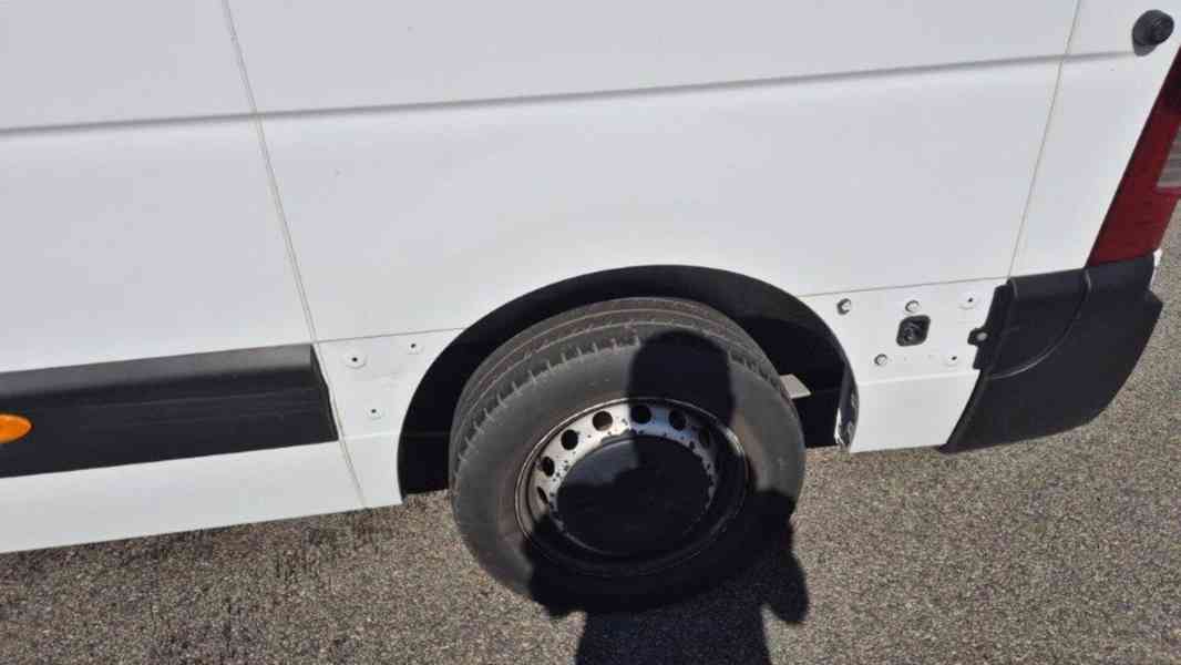 RENAULT MASTER 135DCI L3H2 skříňový - foto 8