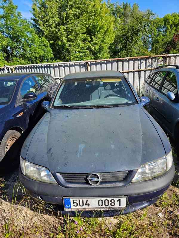 OPEL VECTRA – veřejná dražba vozidla - foto 1