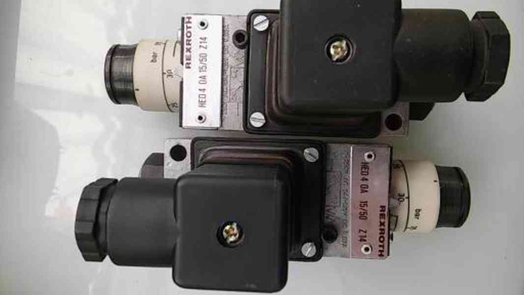 regulátor tlaku - hydraulika - foto 1
