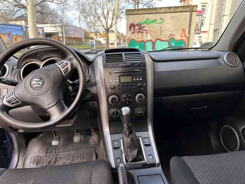 Suzuki Grand Vitara 2,0i benzín 103kw  - foto 5