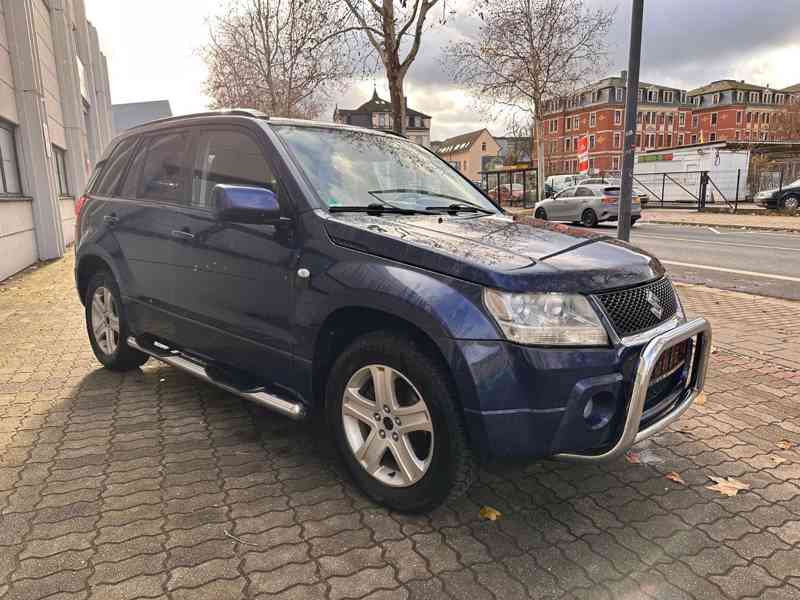 Suzuki Grand Vitara 2,0i benzín 103kw  - foto 7