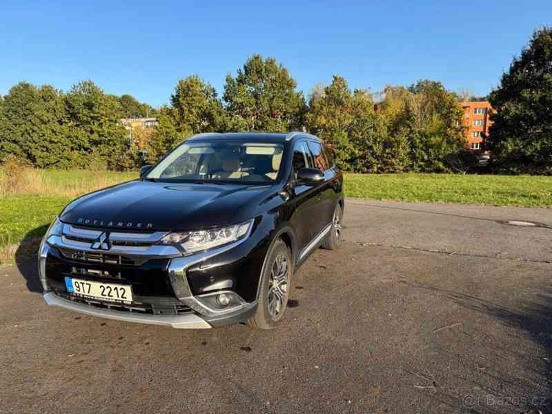 Mitsubishi Outlander 2,2   D, 7 míst - foto 3