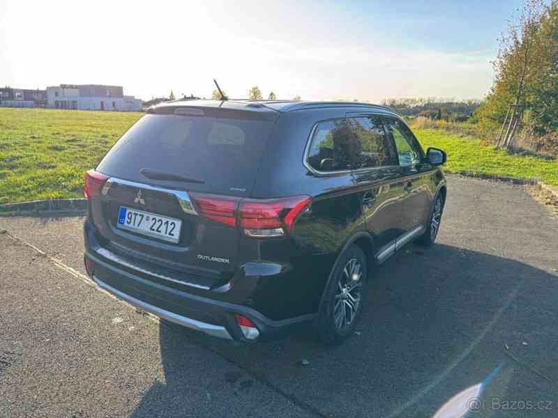 Mitsubishi Outlander 2,2   D, 7 míst - foto 7