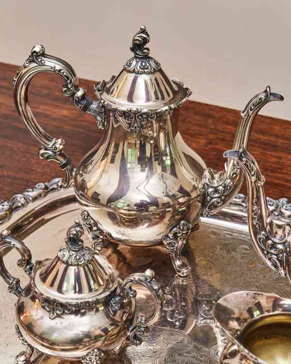 Kávový a čajový servis Oneida Heirloom – Venetian Scroll - foto 2