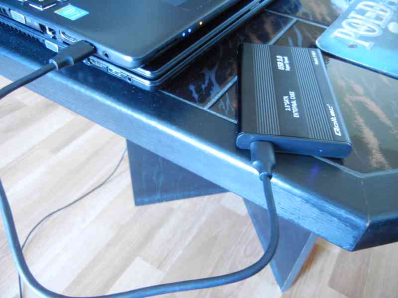 Hliníkové pouzdro na SSD / HDD 2.5'' SATA3 USB 3.0 - foto 6