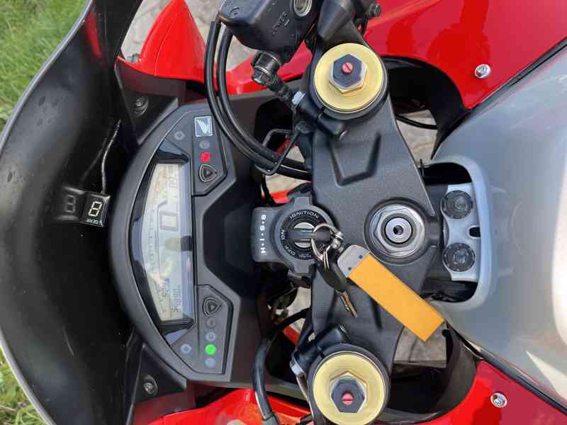 Honda CBR 600F - foto 4