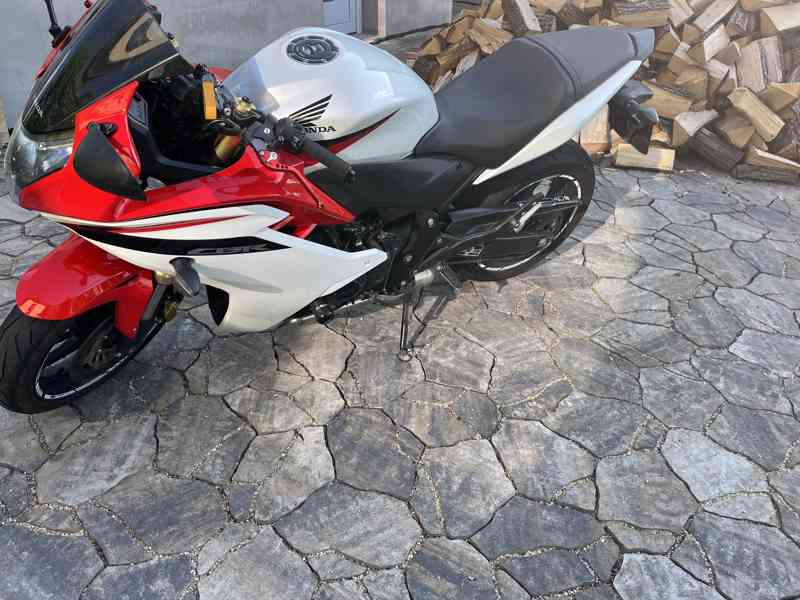 Honda CBR 600F - foto 3