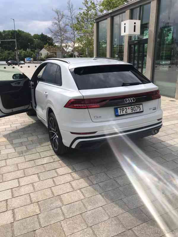 AUDI Q8 55TFSI 340PS - foto 8